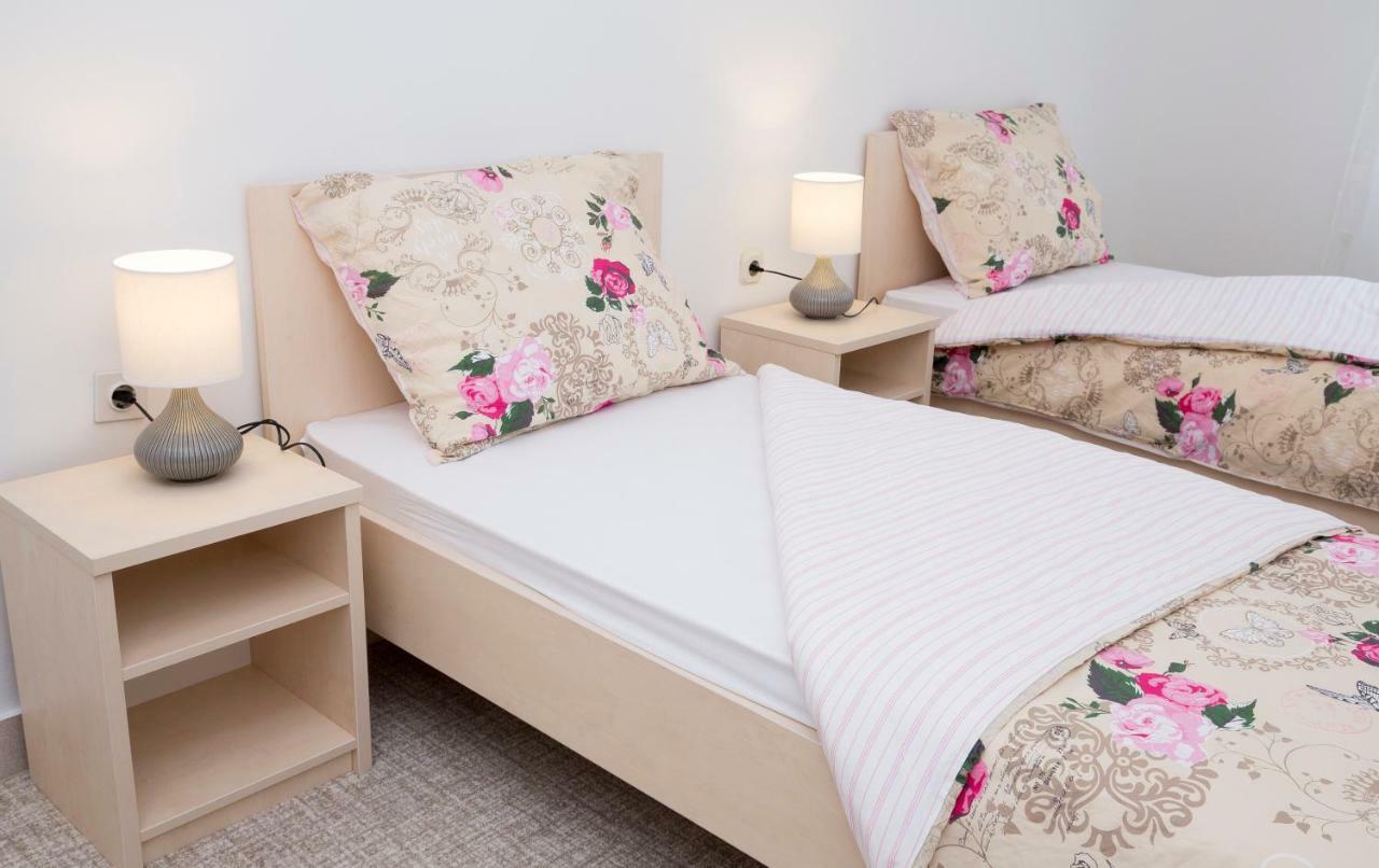 Apartments Put Plokita Smilja Split Kültér fotó