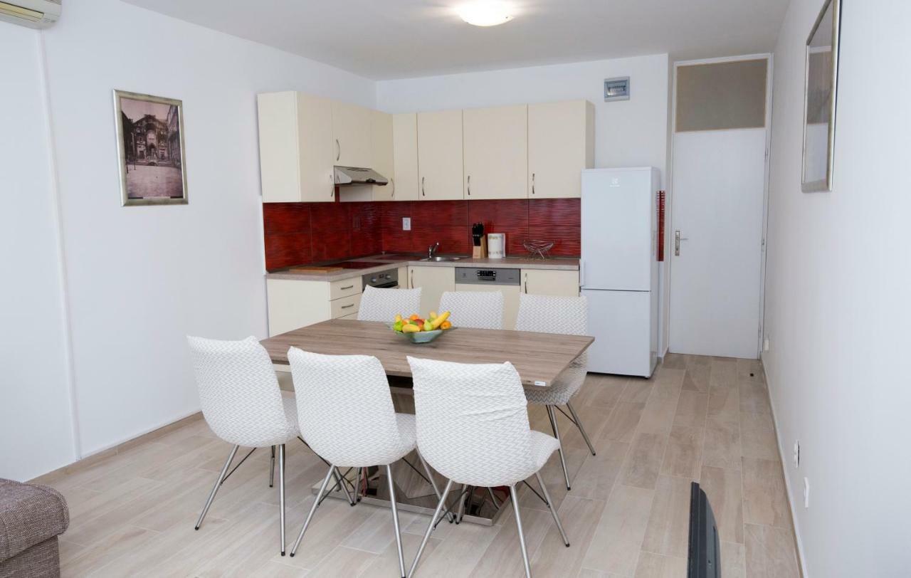 Apartments Put Plokita Smilja Split Kültér fotó